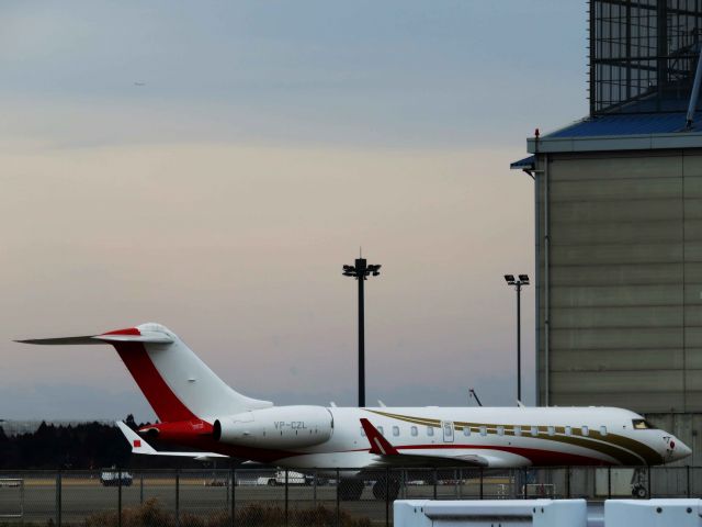 Bombardier Global Express (VP-CZL) - I take a picture on Jan 27, 2017