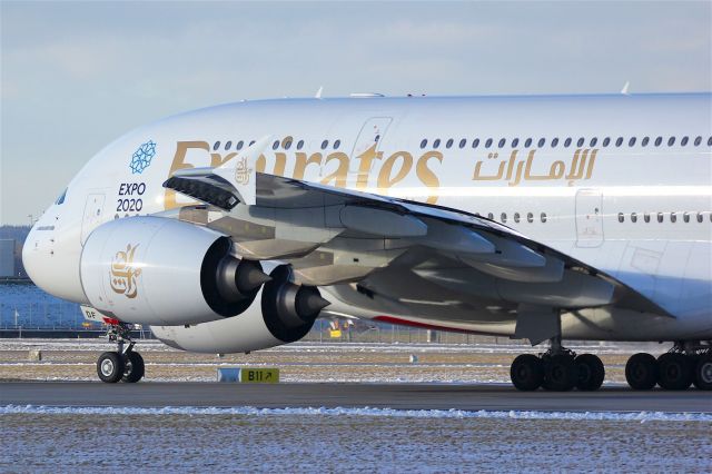 Airbus A380-800 (A6-EDF)