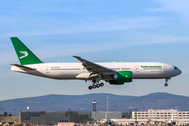BOEING 777-200LR (EZ-A778)