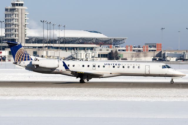 Embraer EMB-145XR (N17196)