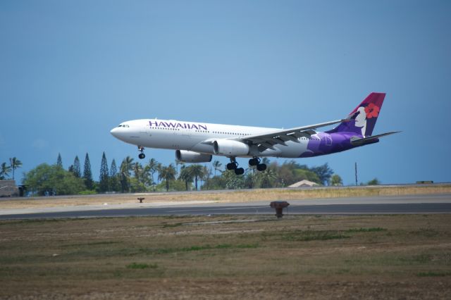 Airbus A330-200 — - Hawaiian Airbus A330 just about to touch down in Honolulu.