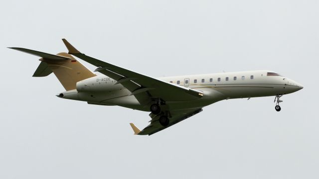Bombardier Global 5000 (D-ACDE)