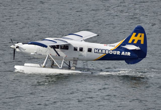 De Havilland Canada DHC-3 Otter (C-GFAR)