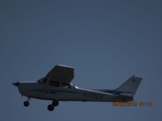 Cessna Skyhawk (N118SV)