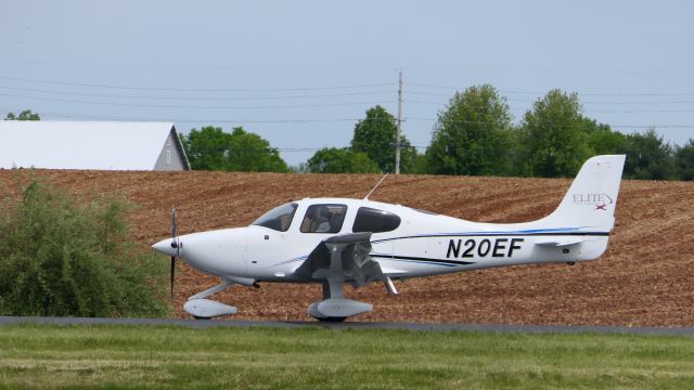 Cirrus SR-20 (N20EF)