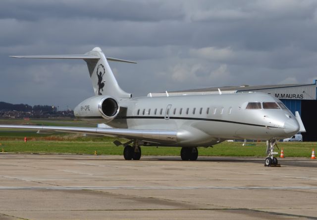 Bombardier Global Express (9H-OPE)