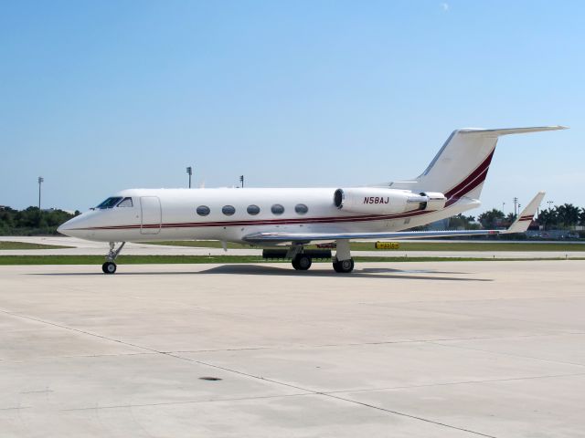 Gulfstream Aerospace Gulfstream 3 (N58AJ) - A very nice Gulfstream III. Note the stage 3 hush kits.