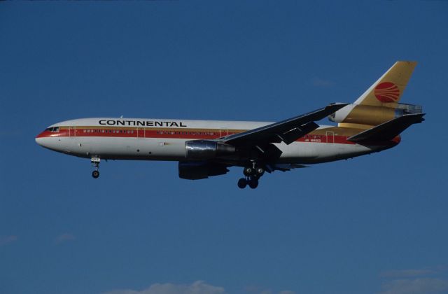 McDonnell Douglas DC-10 (N14063) - Final Approach to Narita Intl Airport Rwy34 on 1991/05/03