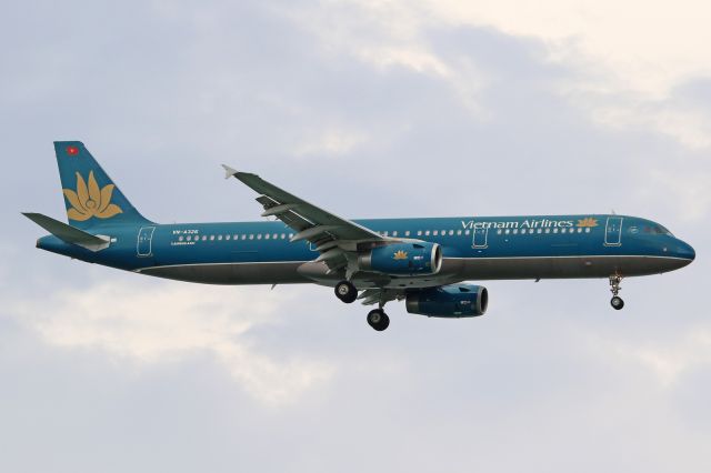 Airbus A321 (VN-A326)