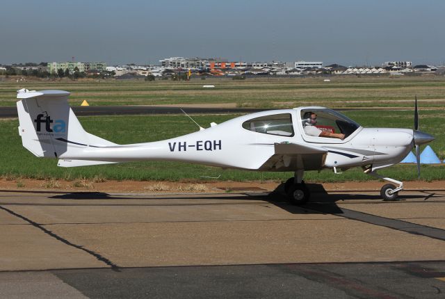 Diamond Star (VH-EQH)