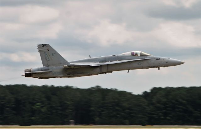 McDonnell Douglas FA-18 Hornet (16-4023)