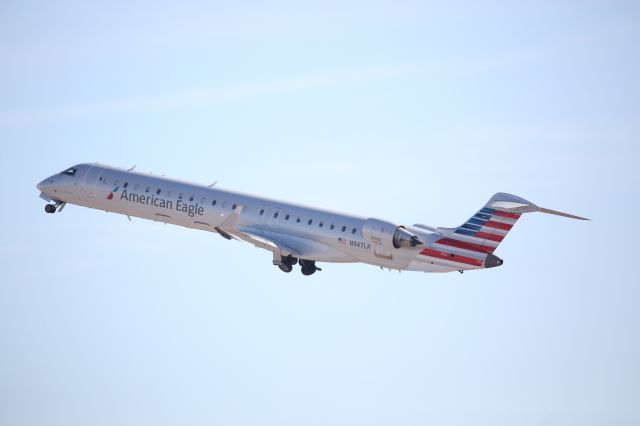 Canadair Regional Jet CRJ-900 (N947LR)