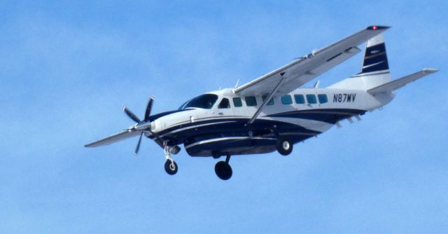 Cessna Caravan (N87MV) - About to touch down is this 2022 Cessna 208B Grand Caravan EX in the Winter of 2025.