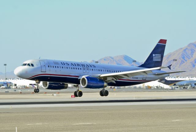 Airbus A320 (N649AW) - N649AW US Airways Airbus A320-232   (cn 803) McCarran International Airport (KLAS)br /Las Vegas, Nevadabr /TDelCorobr /May 30, 2013