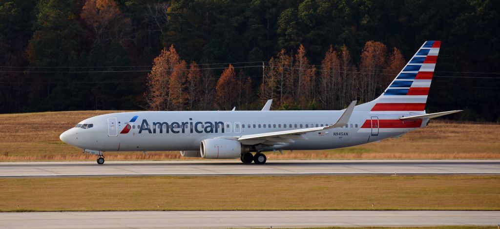 Boeing 737-800 (N945AN) - From the RDU observation deck, 11/25/17.