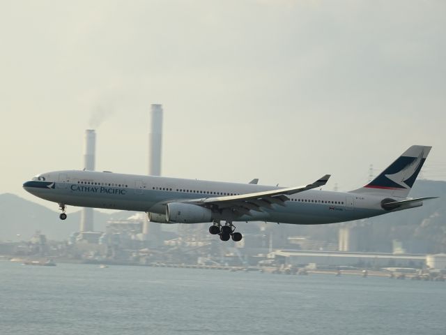 Airbus A330-300 (B-LAI)