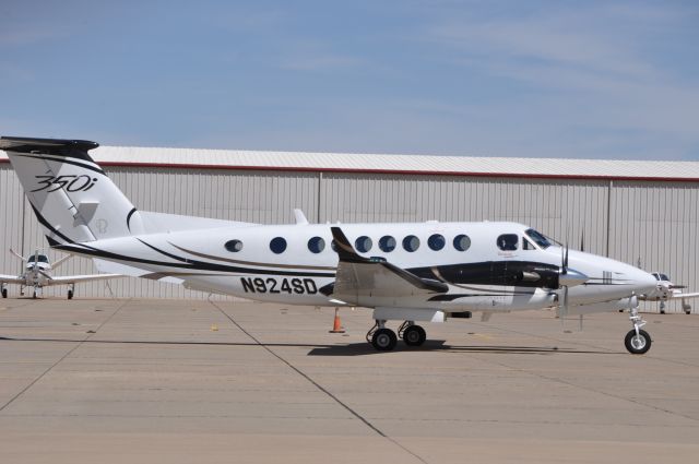 Beechcraft Super King Air 300 (N942SD)