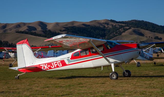 Cessna Skywagon 180 (ZK-JFG)