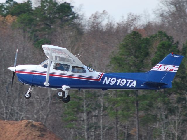 — — - Departing runway 20 - 12/3/09