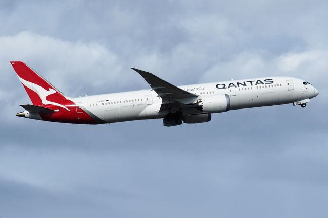 VH-ZNH — - Boeing 787-9 cn 36242_778. Qantas VH-ZNH rwy 21 departure YPPH  02 Oct 2022