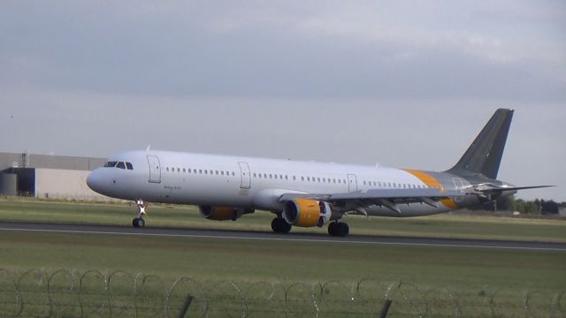 Airbus A321 (YL-LCX)