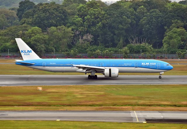BOEING 777-300 (PH-BVB)