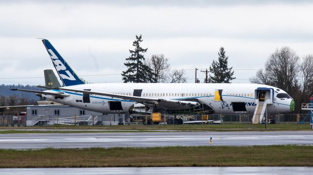 Boeing 787-8 (N787FT) - Fifth Dreamliner built and first one scrapped. LN005 was built in 2009, logged over 1,600 hours, and was scrapped by Boeing in 2018.