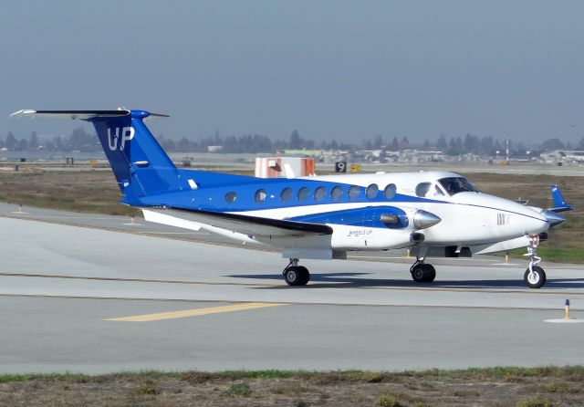 Beechcraft Super King Air 300 (N802UP)