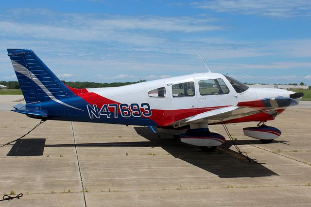 Piper Cherokee (N47693)