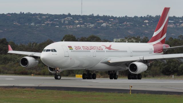 Airbus A340-300 (3B-NBE) - Airbus A340-343 Air Mauritius 3B-NBE R03 YPPH 010718.