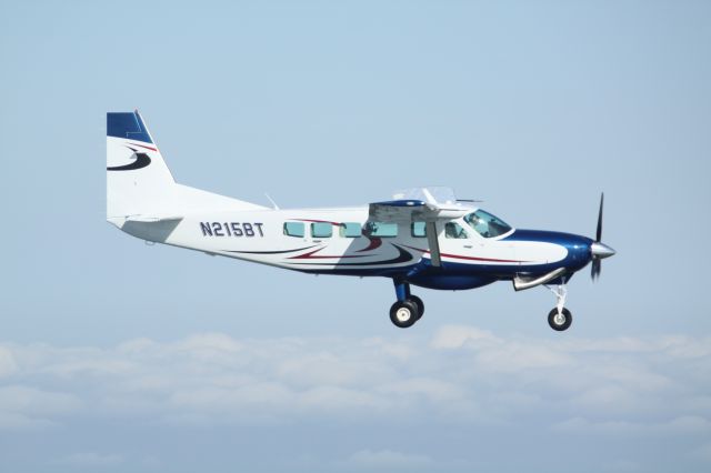 Cessna Caravan (N215BT)