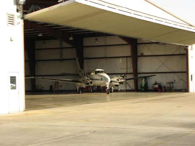 Beechcraft King Air 90 (DSU01) - Delta State Universitys King Air.