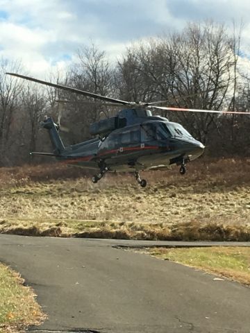 Sikorsky S-76 (N760JE)