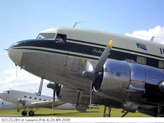 Douglas DC-3 (ZS-CRV)