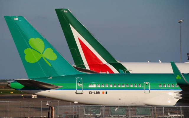 — — - ei-lbr 757 & ei-dbm 777 at shannon 29/4/14.