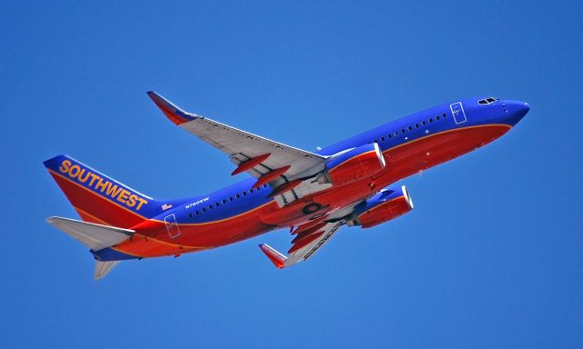 Boeing 737-700 (N760SW) - N760SW Southwest Airlines Boeing 737-7H4 (cn 27874/468) -  Las Vegas - McCarran International (LAS / KLAS) USA - Nevada, April 8, 2010 Photo: Tomás Del Coro