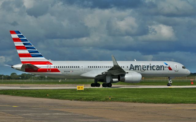 Boeing 757-200 (N941UW) - american b757-2 n941uw dep shannon 29/7/15.