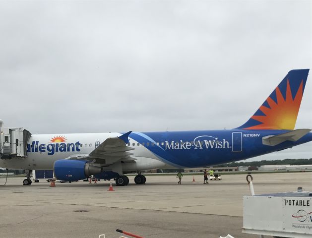 Airbus A320 (N218NV) - 9/4/22.