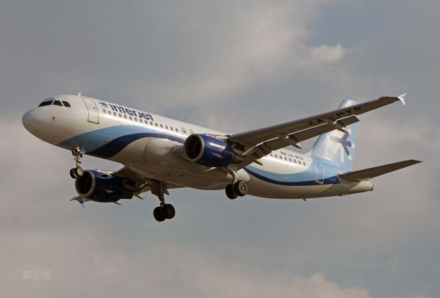 Airbus A320 (XA-MYR) - Interjet / Airbus A320-214 - MSN 3021 / XA-MYR / MMMX 04/2019