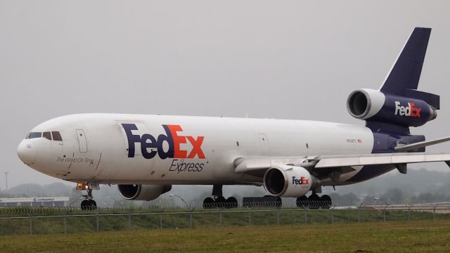 Boeing MD-11 (N628FE) - "Noah"