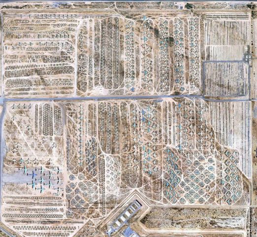 — — - Google Map view of Arizona Airplane Boneyard