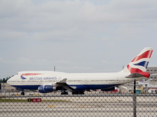 Boeing 747-400 (G-CIVU)