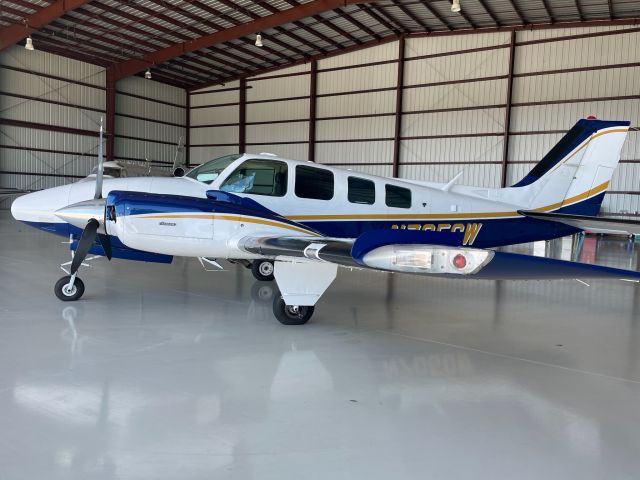 Beechcraft Baron (58) (N710GW)