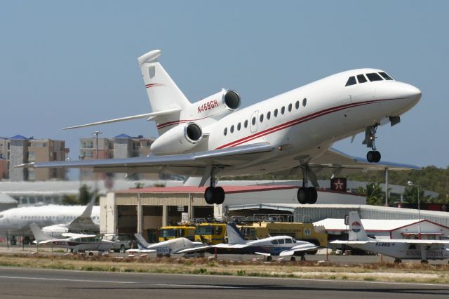 Dassault Falcon 900 (N468GH)