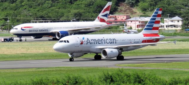 Airbus A319 (N701UW)