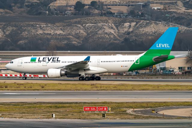 Airbus A330-200 (EC-MOY)