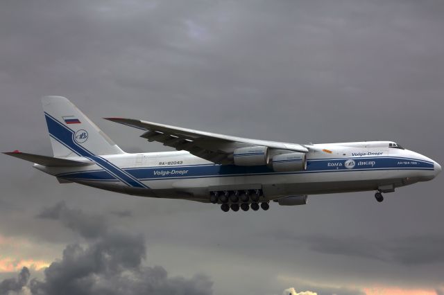 Antonov An-124 Ruslan (RA-82043) - An124 Taking off from KPAE