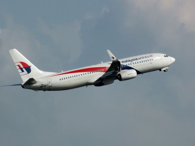 Boeing 737-800 (9M-MLT)