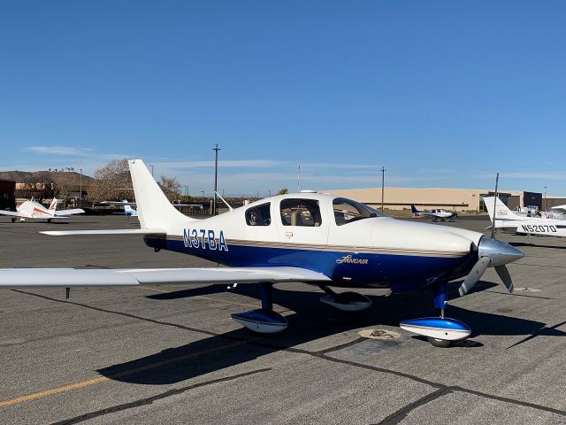 Lancair Lancair 4 (N37BA) - Resting at French Valley for lunch.