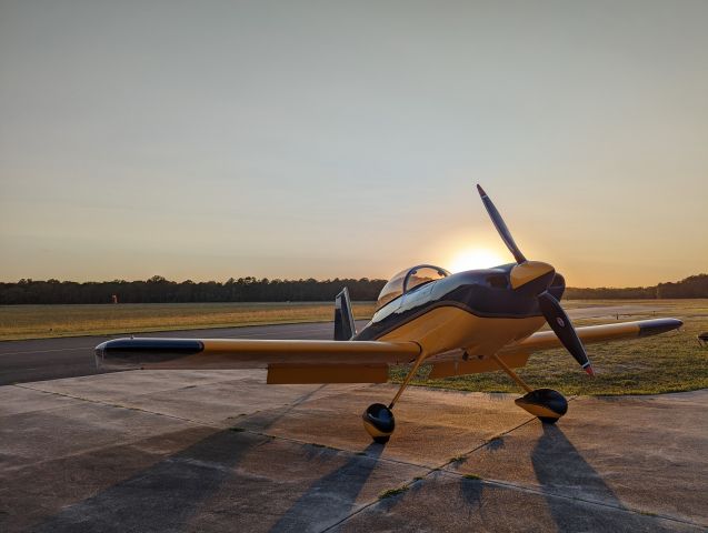 Vans RV-8 (N495T)